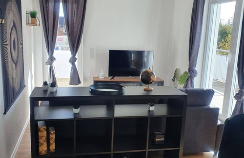 Friedrichshofen-Hollerstauden Apartment | I05 - Geräumiges Apartment mit Balkon in Ingolstadt, 80qm, 2 Schlafzimmer, 1 Wohn-schlafzimmer, Max. 5 Personen