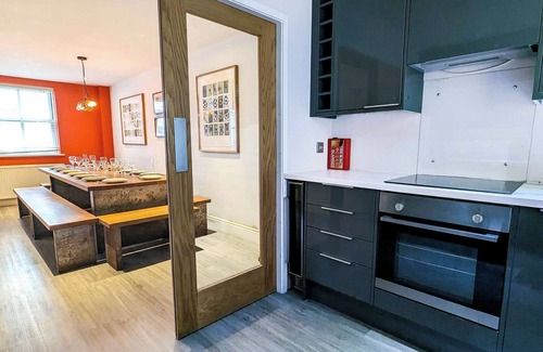 Brighton City Centre House | i360 Pad - by Brighton Holiday Lets