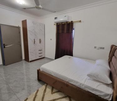 Ogbodjo Apartment | IB's APARTMENT