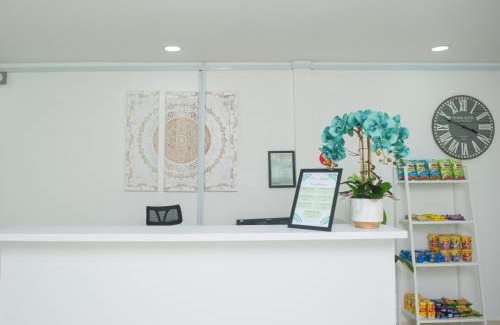 Batu Buruk House | IBAI BEACH GUESTHOUSE