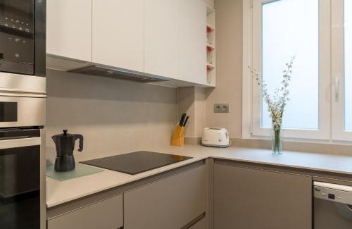 Bilbao City Centre Apartment | Ibarrola Apartment by People Rentals