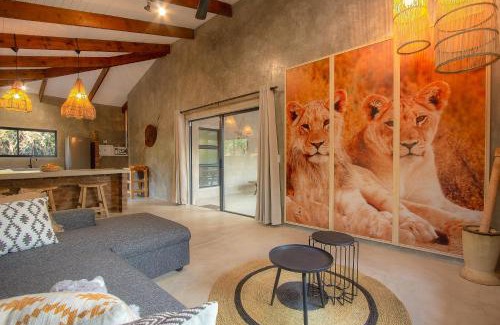 Marloth Park Villa | Ibhubesi house