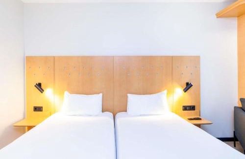 Alcala de Henares Hotel | Ibis Alcala de Henares La Garena