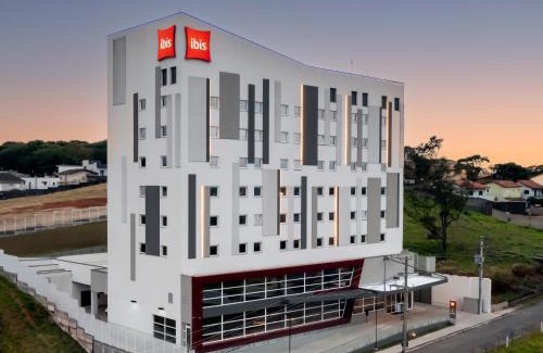 Aruja Hotel | Ibis Aruja