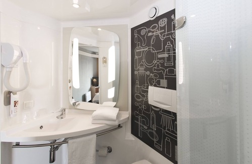 Saint-Quentin-sur-le-Homme Hotel | ibis Avranches Baie du Mont Saint Michel