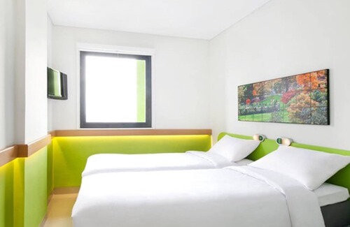 Astana Anyar Hotel | ibis budget Bandung Asia Afrika