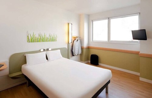 Astana Anyar Hotel | ibis budget Bandung Asia Afrika