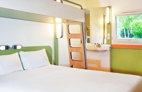 Bastide Hotel | ibis budget Bordeaux Centre Bastide
