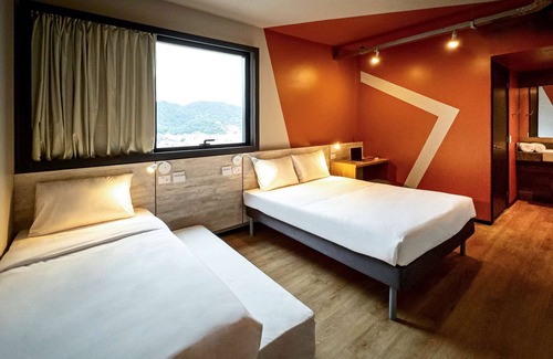Centro Hotel | Ibis budget Camboriú