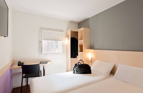 Carnot Hotel | ibis budget Cannes centre ville