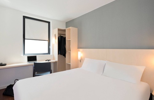 Carnot Hotel | ibis budget Cannes centre ville