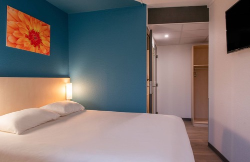 Carnot Hotel | ibis budget Cannes centre ville