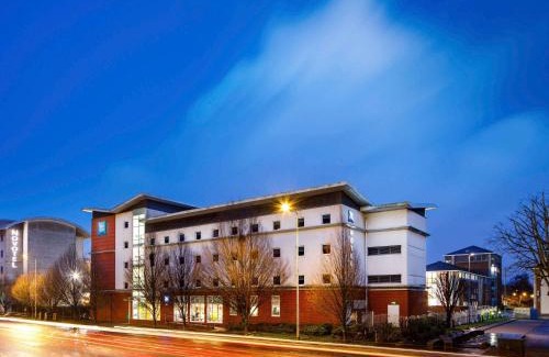 Atlantic Wharf Hotel | ibis budget Cardiff Centre