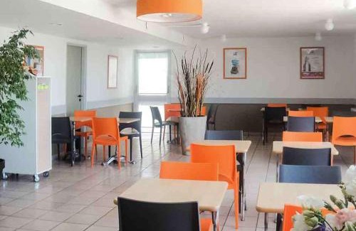 Chatellerault Hotel | ibis budget Châtellerault Nord