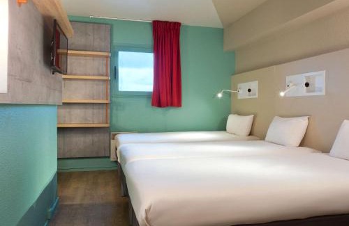 Chilly-Mazarin Hotel | ibis budget Chilly-Mazarin Les Champarts