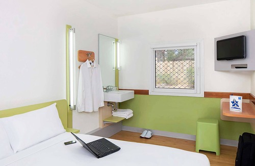 Fawkner Hotel | ibis Budget Fawkner