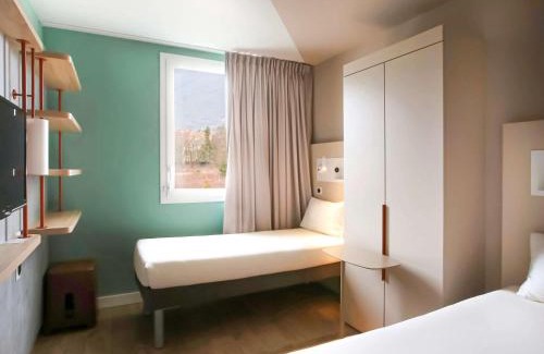 Saint-Genis-Pouilly Hotel | ibis budget Geneve Saint Genis Pouilly