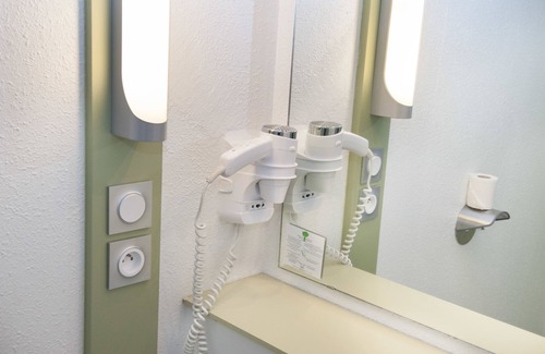 Goussainville Hotel | ibis budget Goussainville Charles De Gaulle