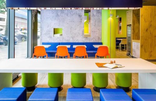 Leeds Hotel | ibis budget Leeds Centre Crown Point Road