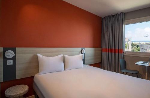 L'Arenas Hotel | ibis budget Nice Aeroport
