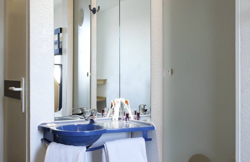 Chevilly-Larue Hotel | ibis budget Orly Chevilly Tram 7