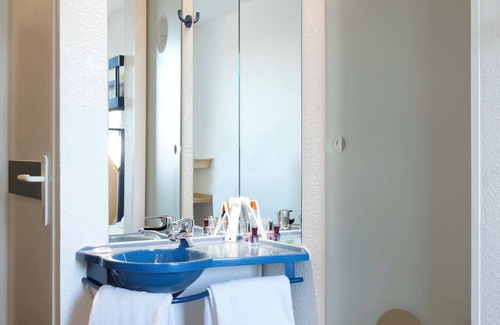 Chevilly-Larue Hotel | ibis budget Orly Chevilly Tram 7