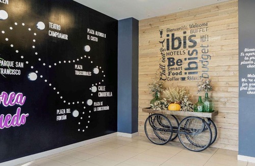 Las Campas y San Claudio House | Ibis Budget Oviedo