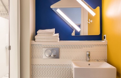 Gennevilliers Hotel | ibis budget Paris Gennevilliers