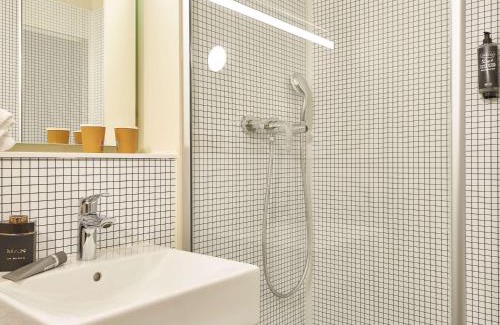 Aubervilliers Hotel | ibis budget Paris Porte d'Aubervilliers
