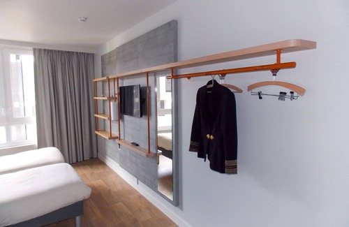 Quartier Saint-Clement - Jardin des Plantes Hotel | ibis budget Rouen Centre Rive Gauche