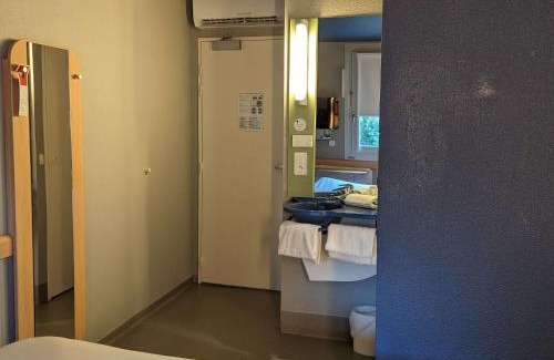 Saint-Omer Hotel | ibis budget Saint-Omer Centre