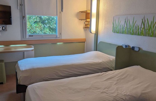 Saint-Omer Hotel | ibis budget Saint-Omer Centre