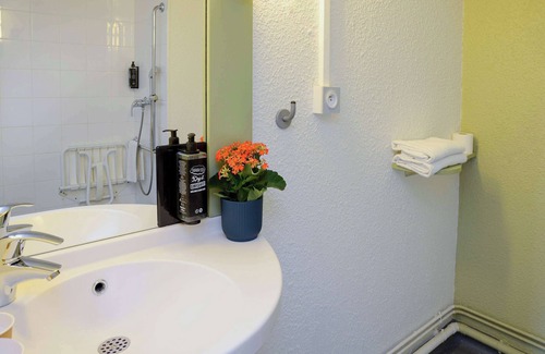 Minimes - Barriere de Paris Hotel | ibis budget Toulouse Centre Gare