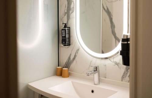 Caen City Centre Hotel | ibis Caen Centre
