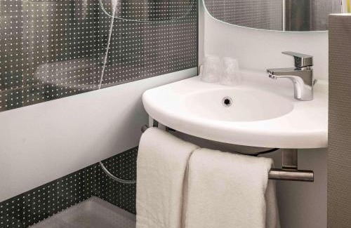 Cannes La Bocca Hotel | ibis Cannes Plage La Bocca