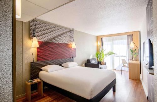 Cannes La Bocca Hotel | ibis Cannes Plage La Bocca