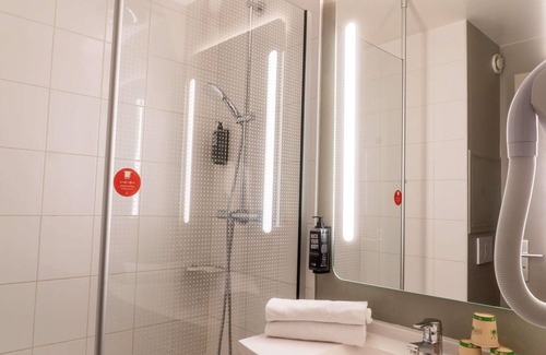 Royallieu Pompidou Hotel | ibis Compiègne