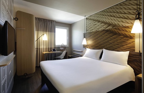 Royallieu Pompidou Hotel | ibis Compiègne