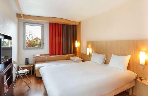 Etampes Hotel | ibis Etampes