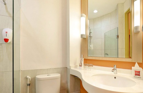 Gambir Hotel | Ibis Jakarta Harmoni