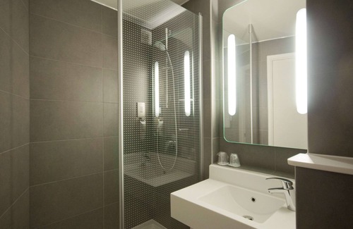 West Thurrock Hotel | ibis London Thurrock M25