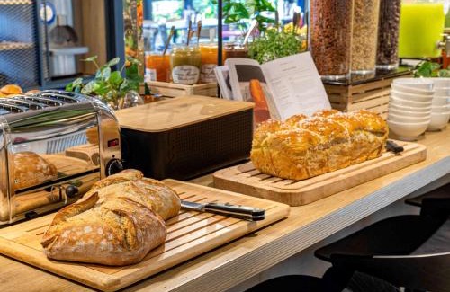 Le Pouzin Hotel | ibis Loriol Le Pouzin