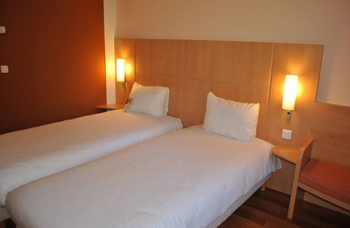 Le Pouzin Hotel | ibis Loriol Le Pouzin