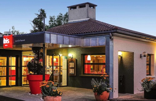 Beynost Hotel | ibis Lyon Est Beynost