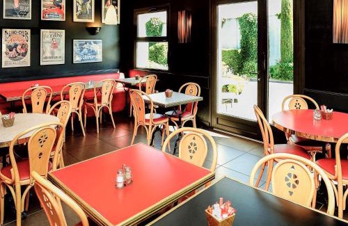 Beynost Hotel | ibis Lyon Est Beynost