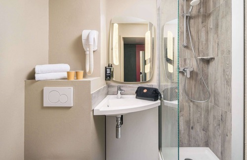Limas Hotel | ibis Lyon Villefranche sur Saone