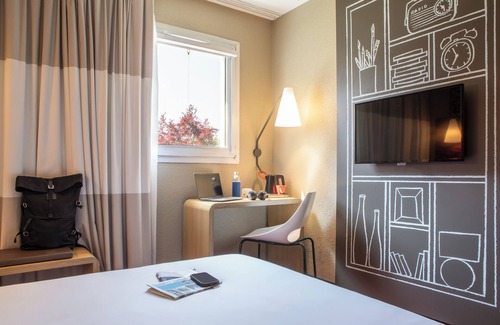 Massy Hotel | ibis Massy