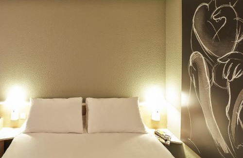 Les Tourrettes Hotel | ibis Montélimar Nord
