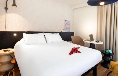 Les Tourrettes Hotel | ibis Montélimar Nord
