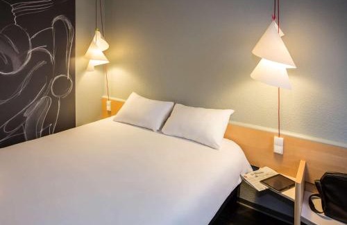 Les Tourrettes Hotel | ibis Montélimar Nord